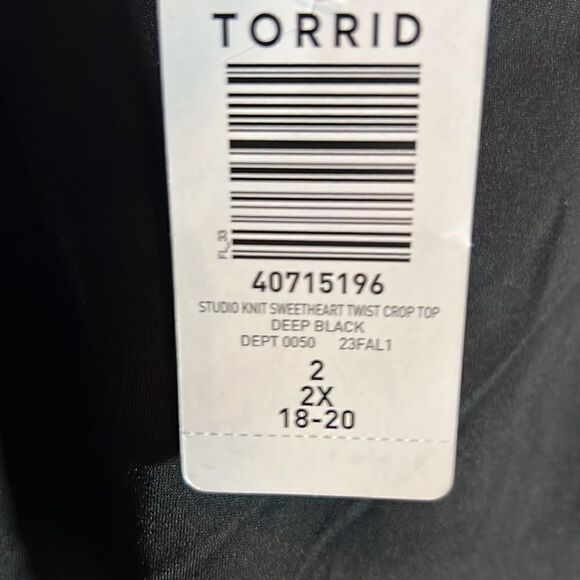 NWT Torrid Studio Knit Sweetheart Twist Top - Picture 8 of 9